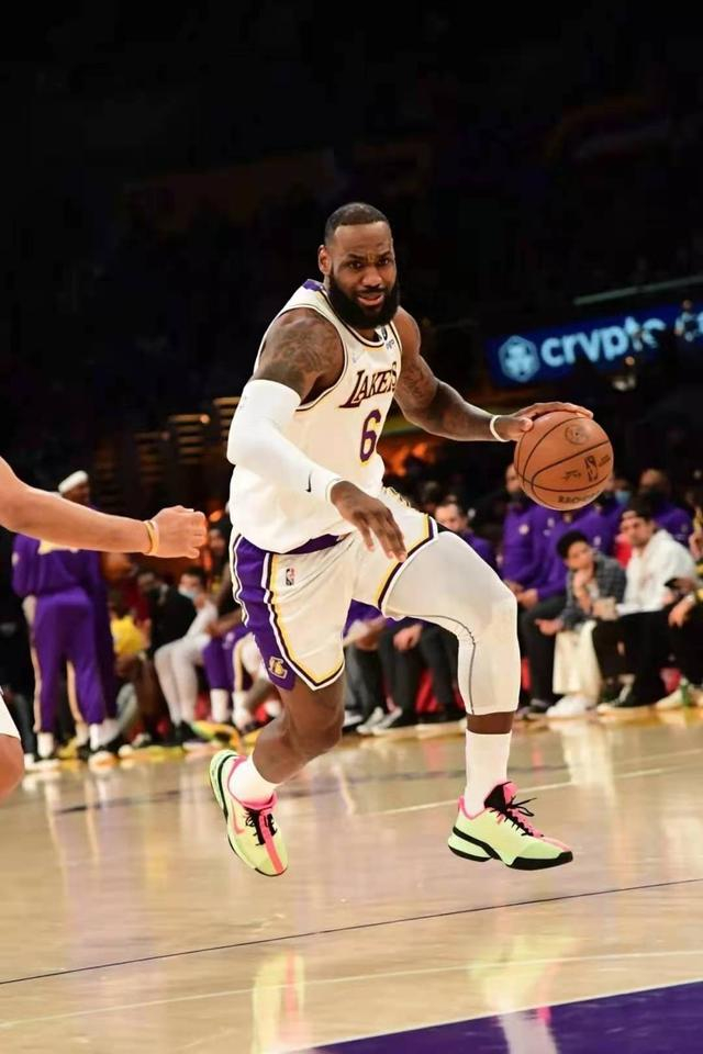 开云入口-今晚摩纳哥备战亚冠；手感冰凉细节曝光；目标明确；更衣室氛围转暖(欧冠摩纳哥vs巴塞罗那比分预测)