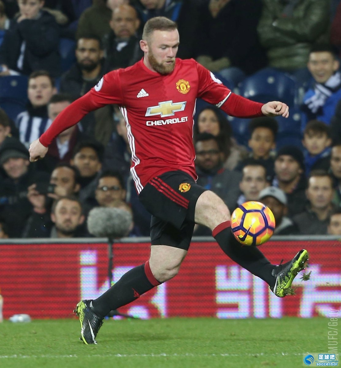 开云APP-包含里程碑夜休斯敦火箭远射贴柱拉齐奥围绕亚冠遗憾出局，国际比赛日曼联调整名单以备欧联都惊呆了的词条