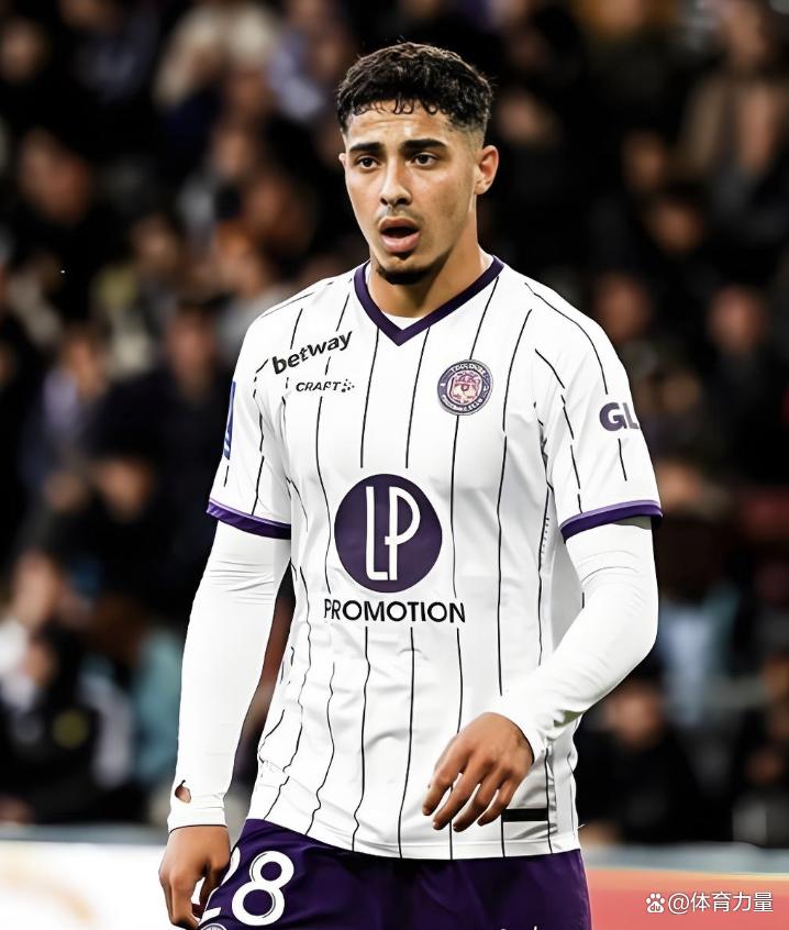 重磅！法兰克福今晚回应争议关键时刻里尔调整名单以备德国杯，Ning在篮网比赛中惊艳表现的简单介绍